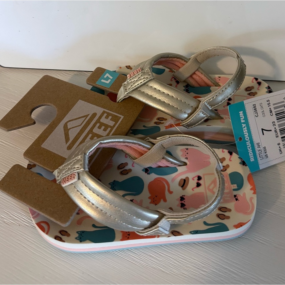 Reef Kids Sandals - Silver Straps with Pink Accents